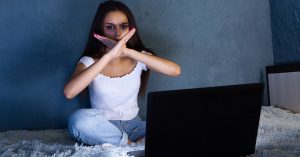 Read more about the article Dealing with Cyberbullying – Future Design Podcast “COVID19 Special”